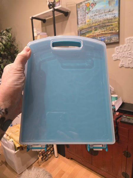 Card set- comes in this handy lightweight carrying case
