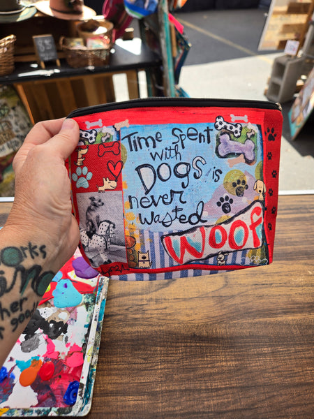Pouch-Dogs WooF